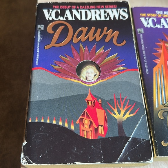 VC Andrews Dawn & Secrets of the Morning Book Set - Picture 2 of 7